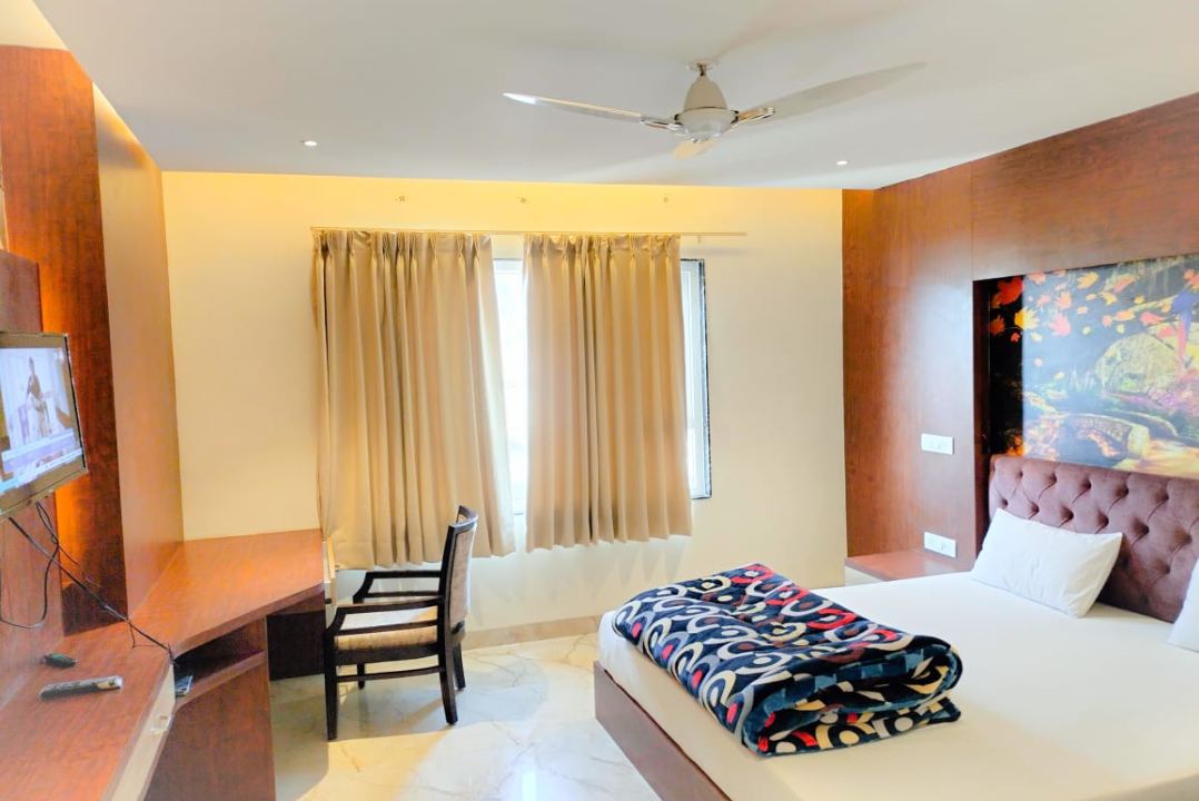 family hotel rooms in ayodhya